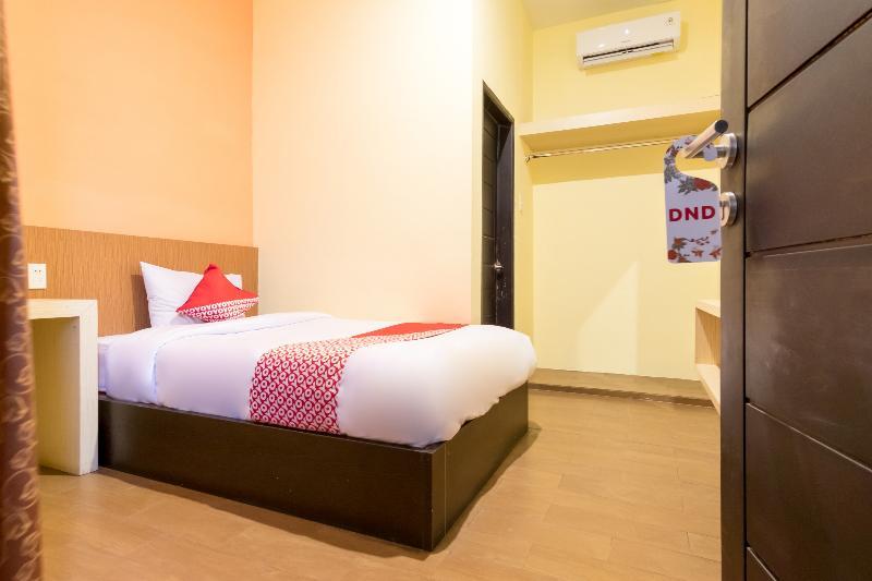 Capital O 1585 Ring Road Medan